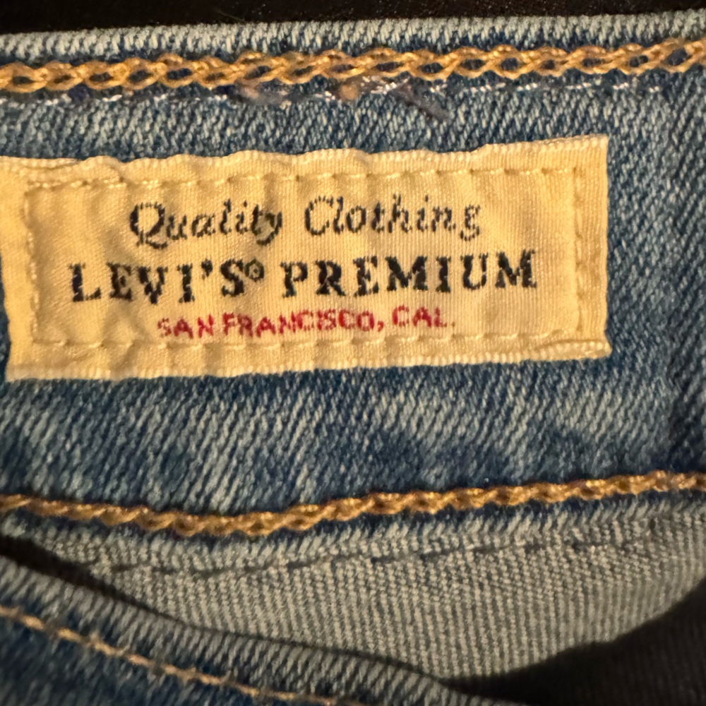 Levi’s 724 High Rise Straight - Picture 4 of 6